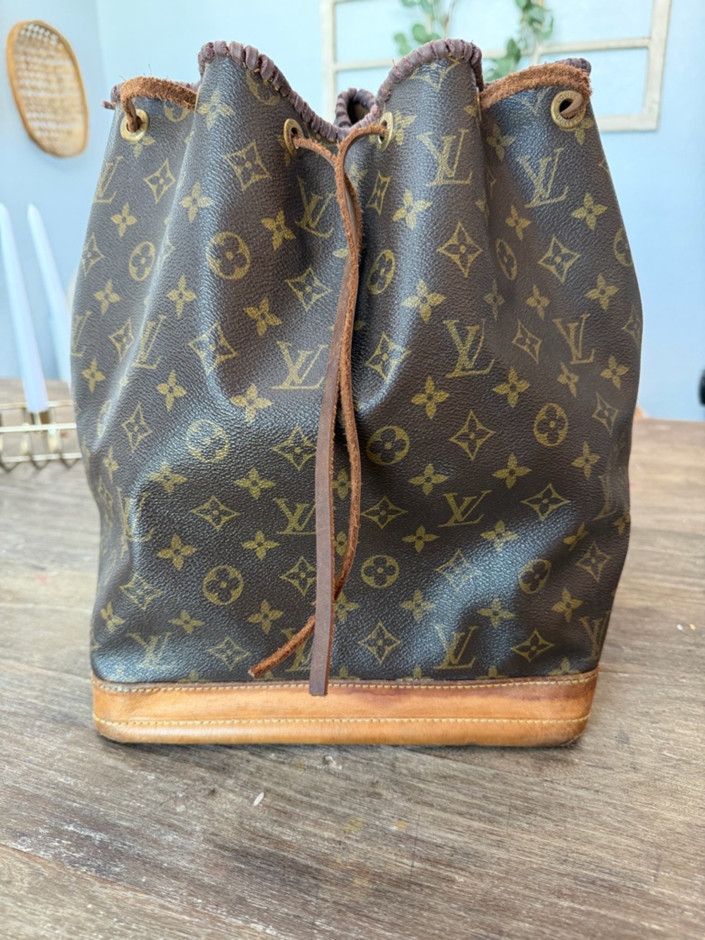 Louis Vuitton Noe bucket bag